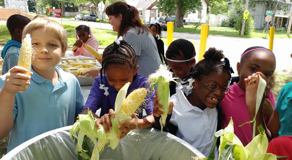 Illinois Farm To School Coalition Bridges Farmers And Buyers Seven Generations Ahead